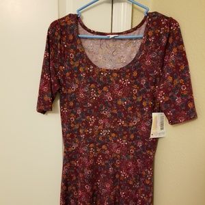 BNWT LULAROE MEDIUM IS